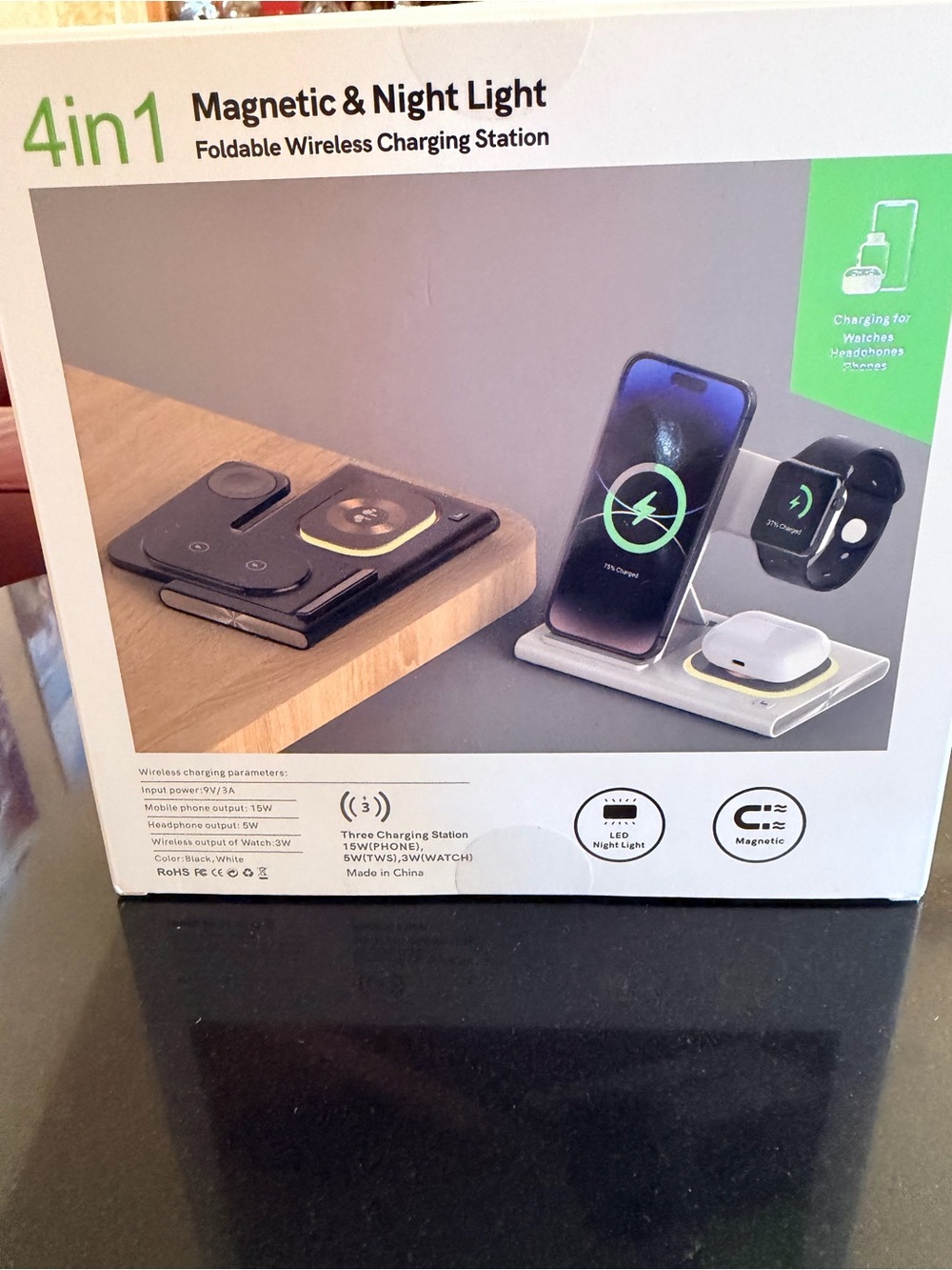 NWT 4-in-1 Magnetic Foldable Wireless Charging Station - white
